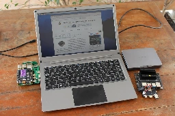 CrowView Note Review - A 14-inch laptop shell designed for Raspberry Pi 5 and Jetson Nano Developer kit - CNX Software