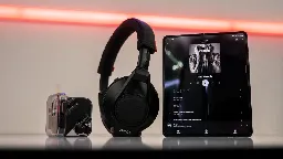 YouTube Music update adds a comment section to the Now Playing screen