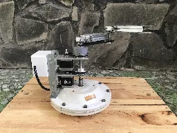 Ceiling fan becomes a “spaceship” SCARA robot arm | Arduino Blog